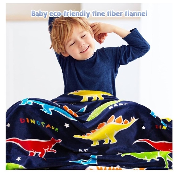 NWT Colorful Dinosaur Blanket Glow in the Dark  Blue 50"x60"  🦖 🦕 - Picture 4 of 7